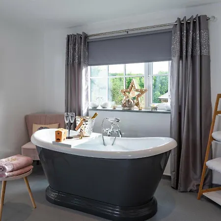 Be Our Guest Holiday home Truro